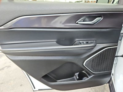 2022 Jeep Grand Cherokee L Altitude