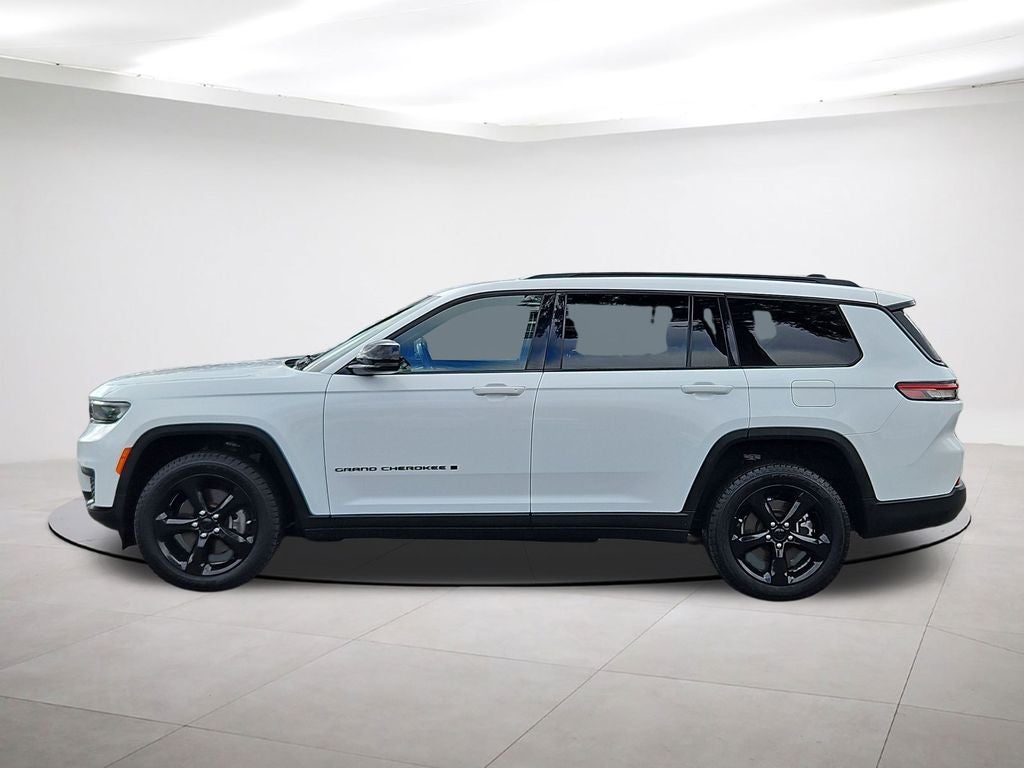 2022 Jeep Grand Cherokee L Altitude