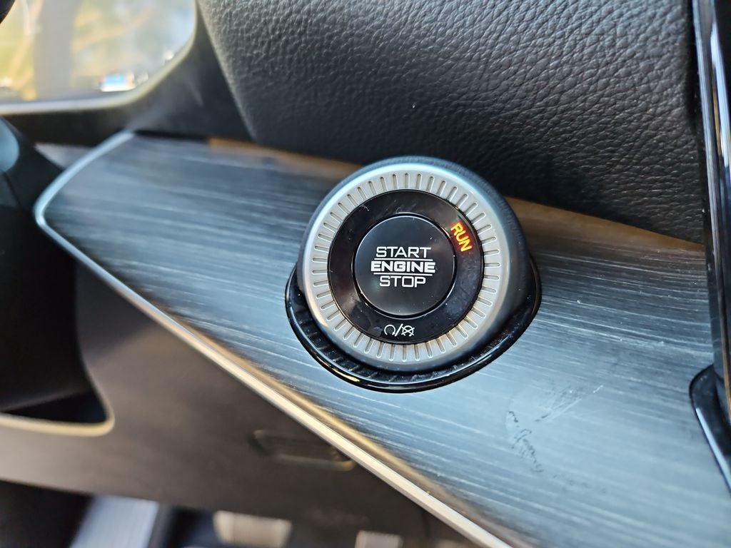 2024 Jeep Wagoneer L Series III