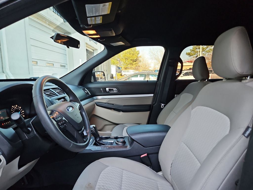 2019 Ford Explorer Base