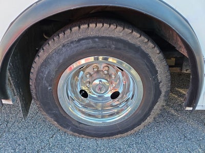 2013 Chevrolet Express 4500 Base Cutaway