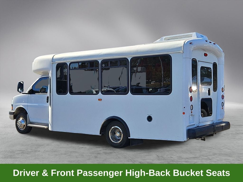 2013 Chevrolet Express 4500 Base Cutaway