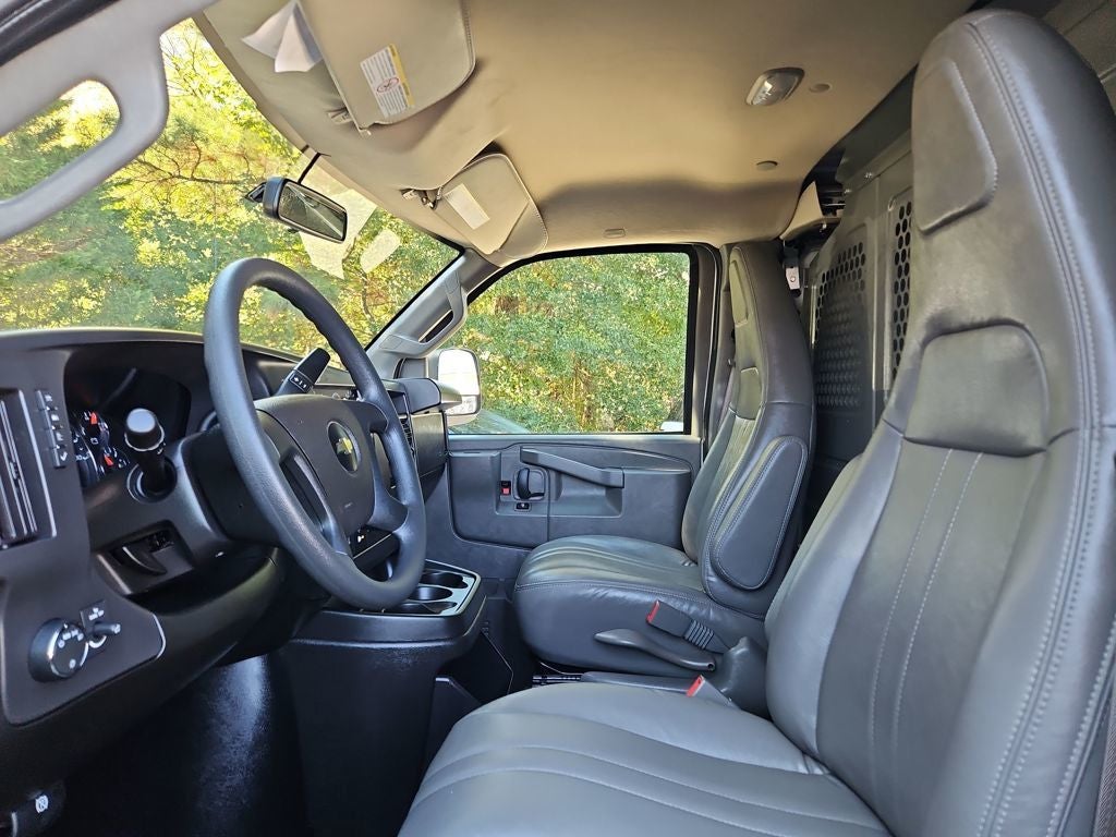 2024 Chevrolet Express 2500 Work Van Cargo
