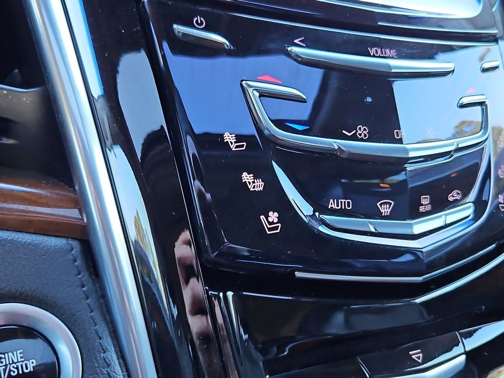 2020 Cadillac Escalade Premium Luxury