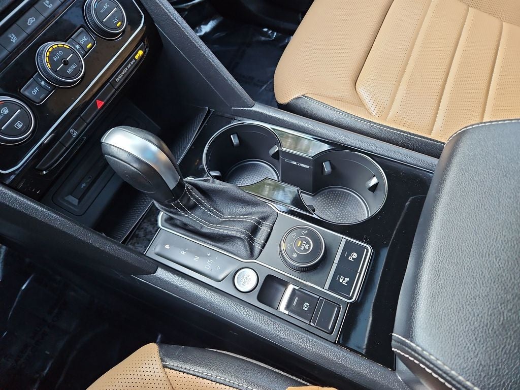 2022 Volkswagen Atlas Cross Sport 3.6L V6 SEL Premium R-Line