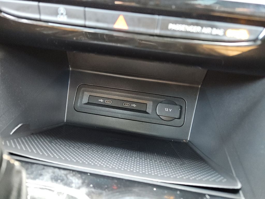 2022 Volkswagen Atlas Cross Sport 3.6L V6 SEL Premium R-Line