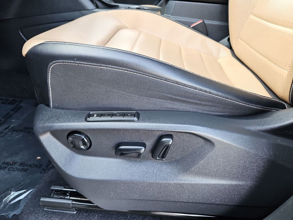 2022 Volkswagen Atlas Cross Sport 3.6L V6 SEL Premium R-Line