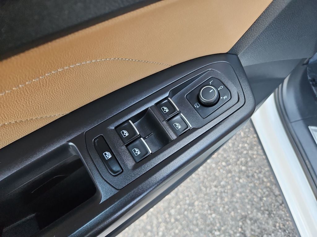 2022 Volkswagen Atlas Cross Sport 3.6L V6 SEL Premium R-Line