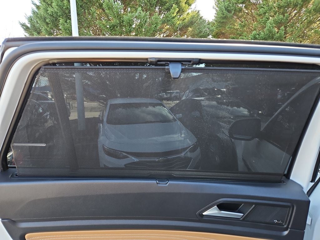 2022 Volkswagen Atlas Cross Sport 3.6L V6 SEL Premium R-Line