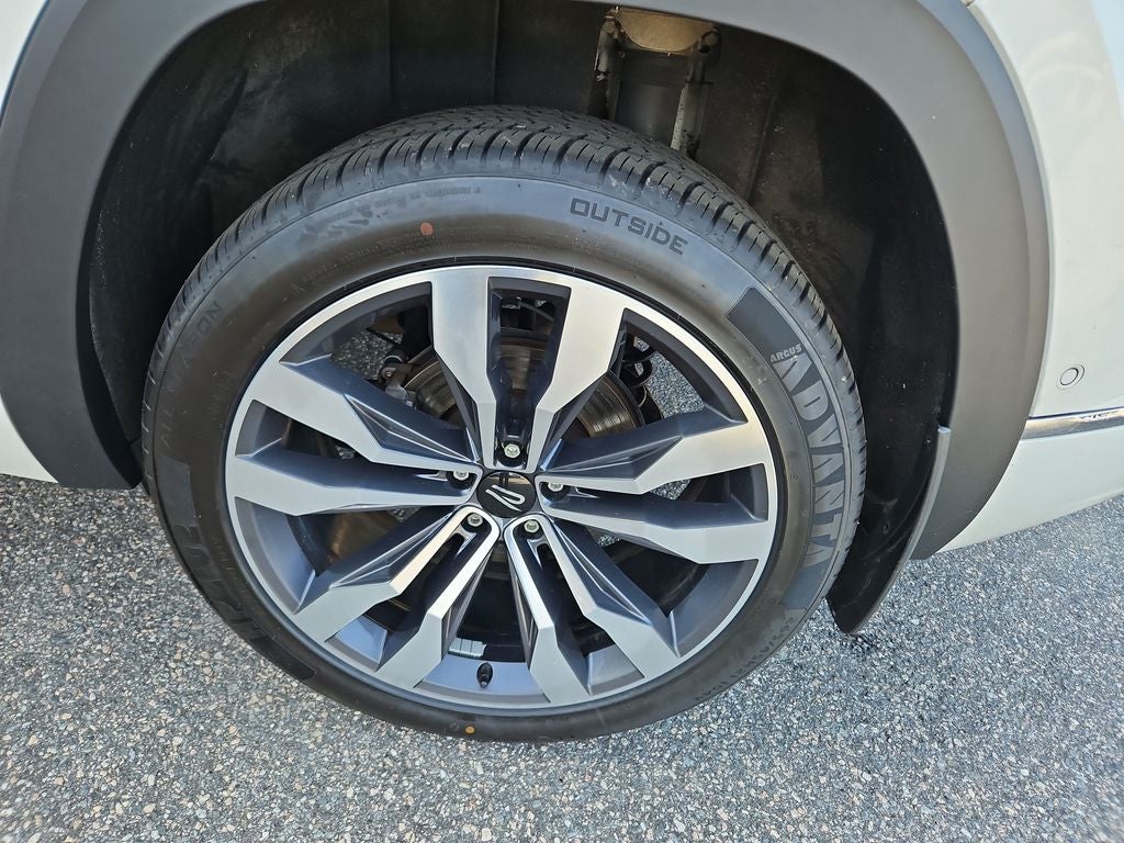 2022 Volkswagen Atlas Cross Sport 3.6L V6 SEL Premium R-Line