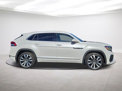 2022 Volkswagen Atlas Cross Sport 3.6L V6 SEL Premium R-Line