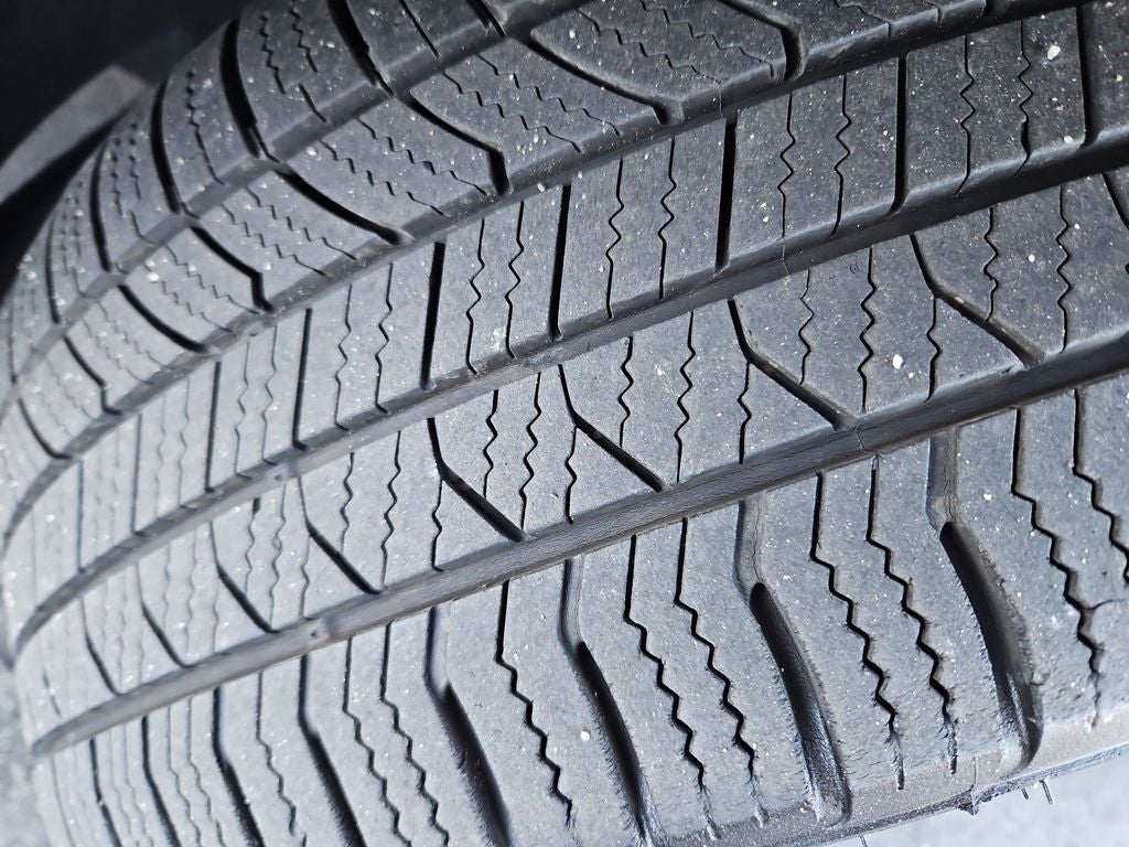 2019 Volkswagen Passat 2.0T SE R-Line