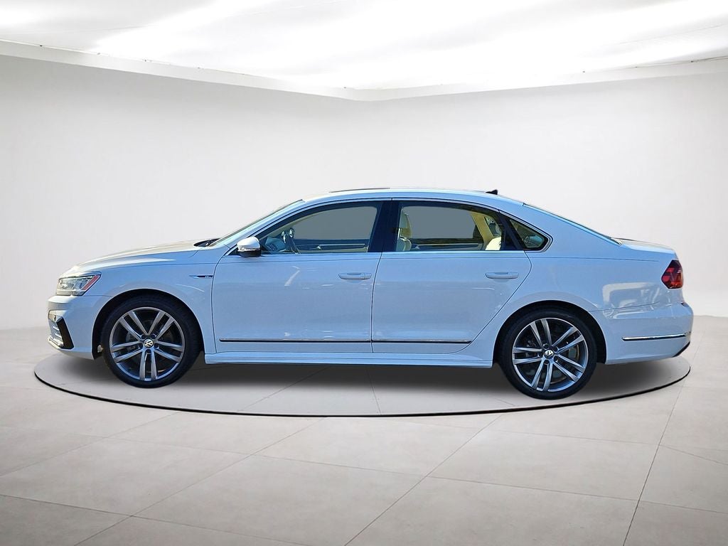 2019 Volkswagen Passat 2.0T SE R-Line