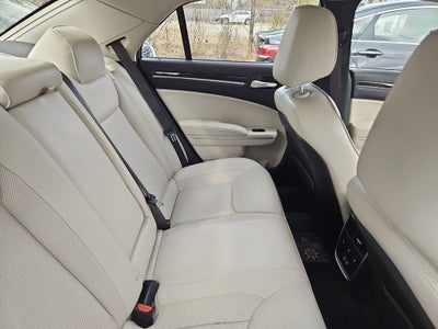 2022 Chrysler 300 Touring