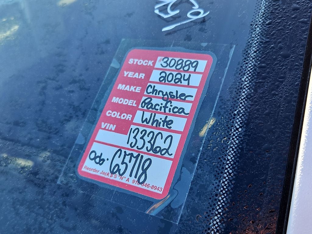 2024 Chrysler Pacifica Touring L