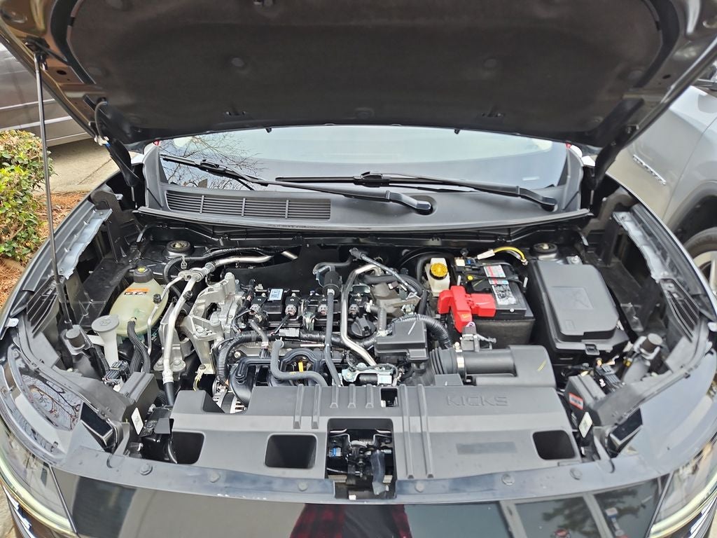 2025 Nissan Kicks SV