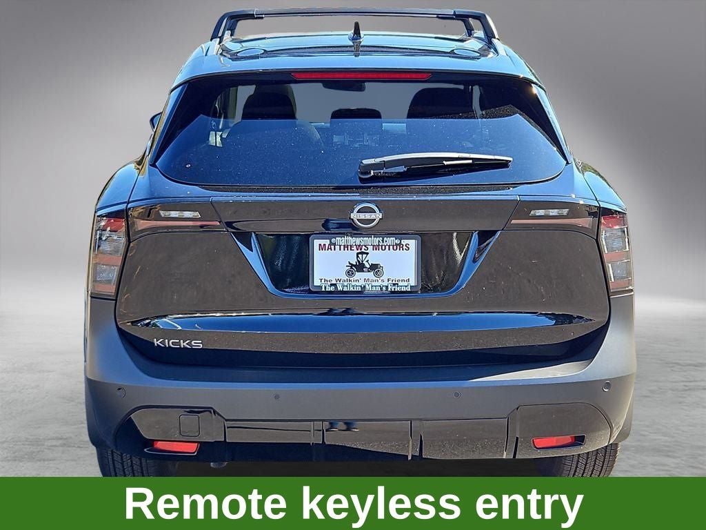 2025 Nissan Kicks SV