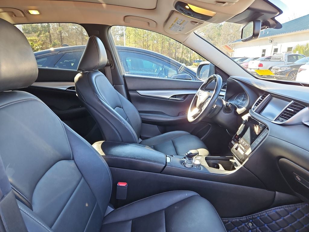 2020 INFINITI QX50 LUXE NAVIGATION AND HEATED SEATS