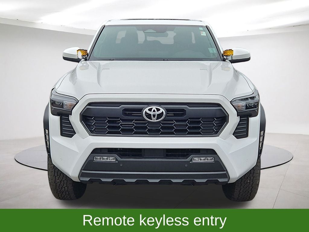 2025 Toyota Tacoma TRD Off-Road w/SUNROOF