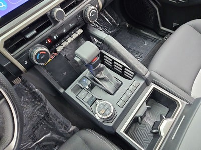 2025 Toyota Tacoma TRD Off-Road w/SUNROOF