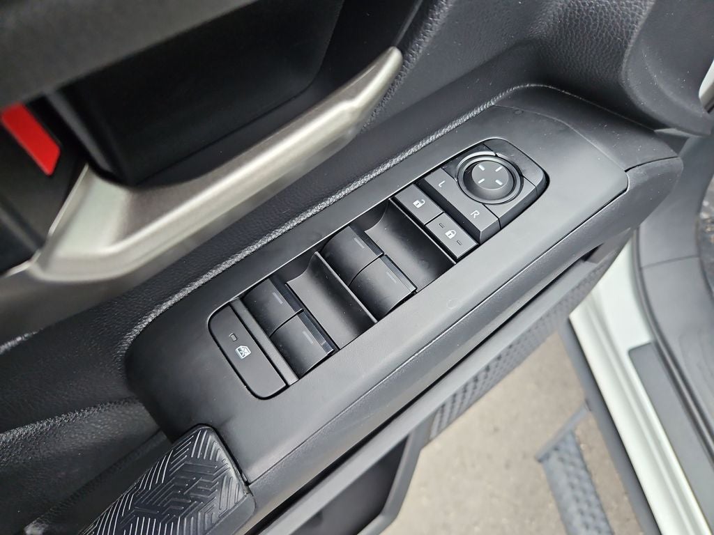 2025 Toyota Tacoma TRD Off-Road w/SUNROOF