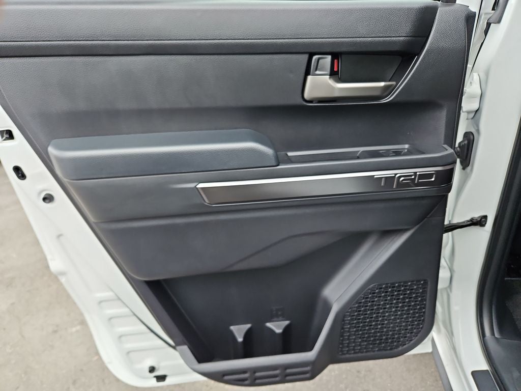 2025 Toyota Tacoma TRD Off-Road w/SUNROOF