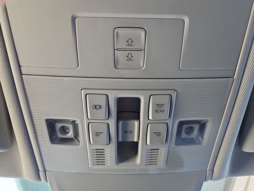 2024 Volkswagen Tiguan 2.0T Wolfsburg Edition