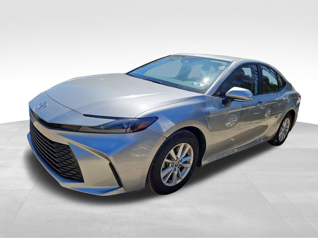 2025 Toyota Camry LE Hybrid