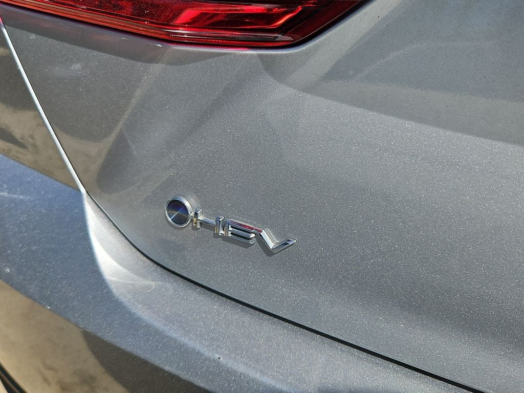 2025 Toyota Camry LE Hybrid