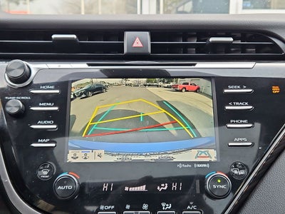 2020 Toyota Camry XLE Panoramic Sunroor