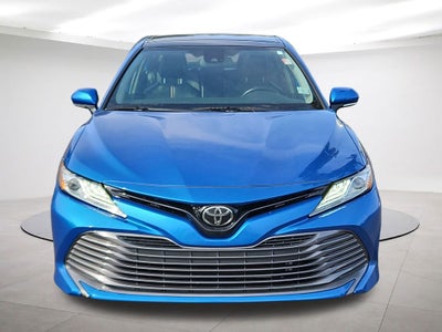 2020 Toyota Camry XLE Panoramic Sunroor