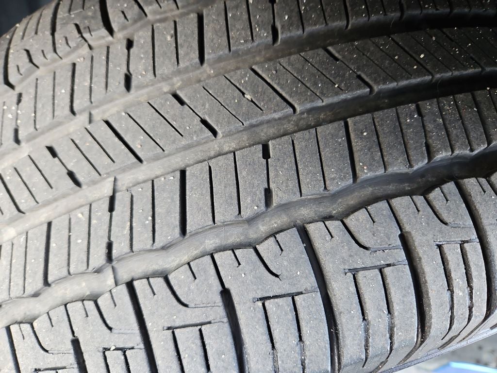 2020 Toyota Camry XLE Panoramic Sunroor