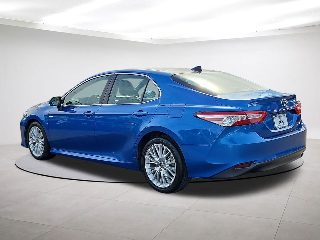 2020 Toyota Camry XLE Panoramic Sunroor