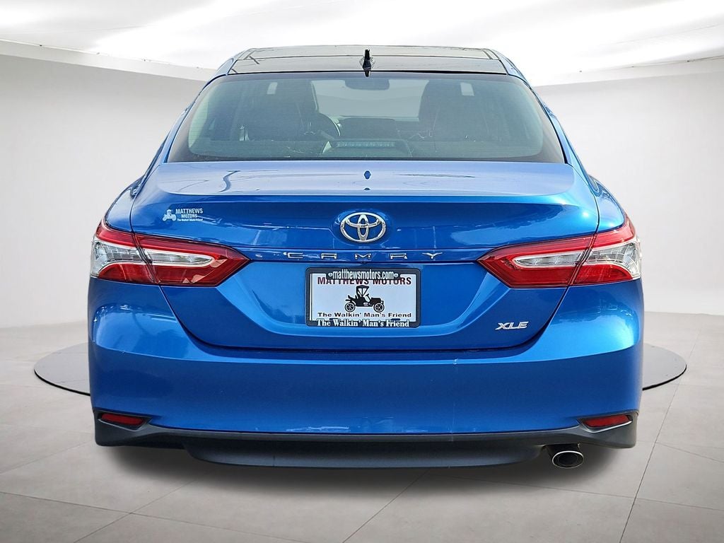 2020 Toyota Camry XLE Panoramic Sunroor