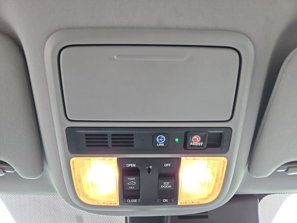 2020 Honda Pilot Touring 8 Passenger