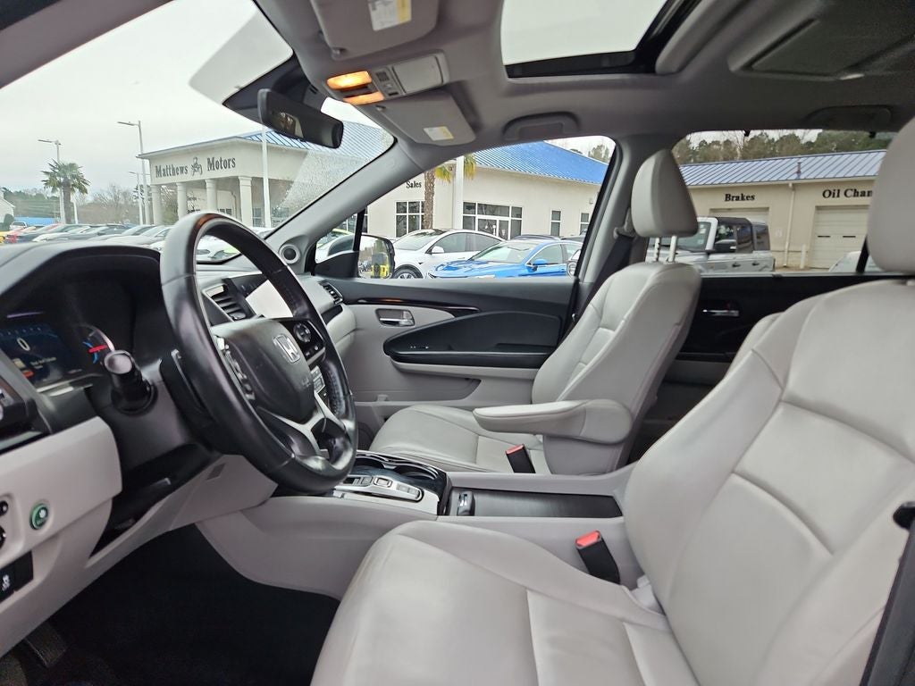 2020 Honda Pilot Touring 8 Passenger