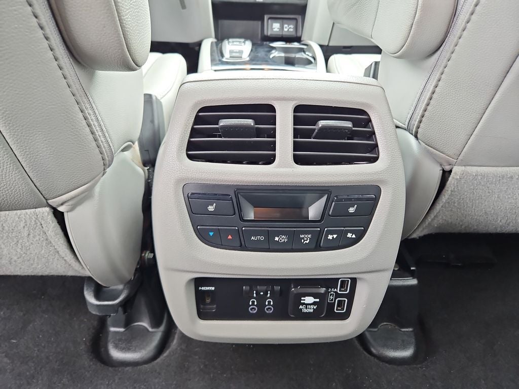 2020 Honda Pilot Touring 8 Passenger