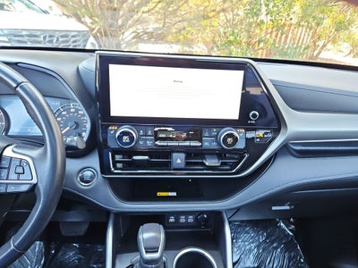 2023 Toyota Highlander XLE XP Package