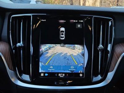 2023 Volvo S60 B5 Plus Dark Theme