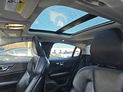 2023 Volvo S60 B5 Plus Dark Theme