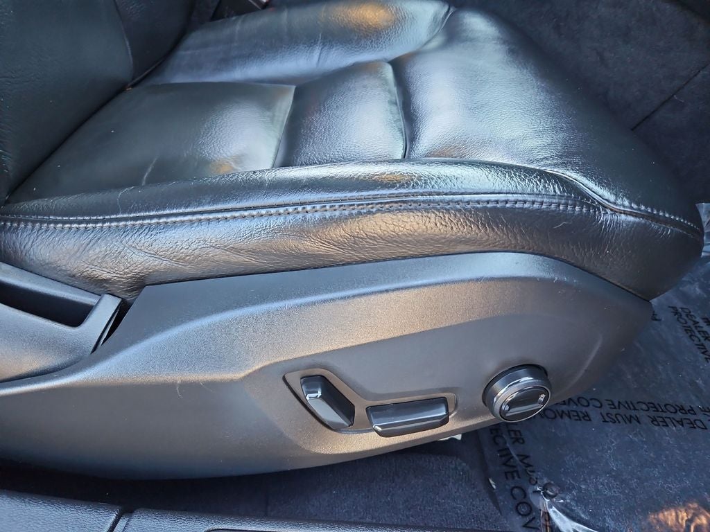 2023 Volvo S60 B5 Plus Dark Theme