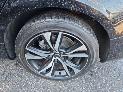 2023 Volvo S60 B5 Plus Dark Theme