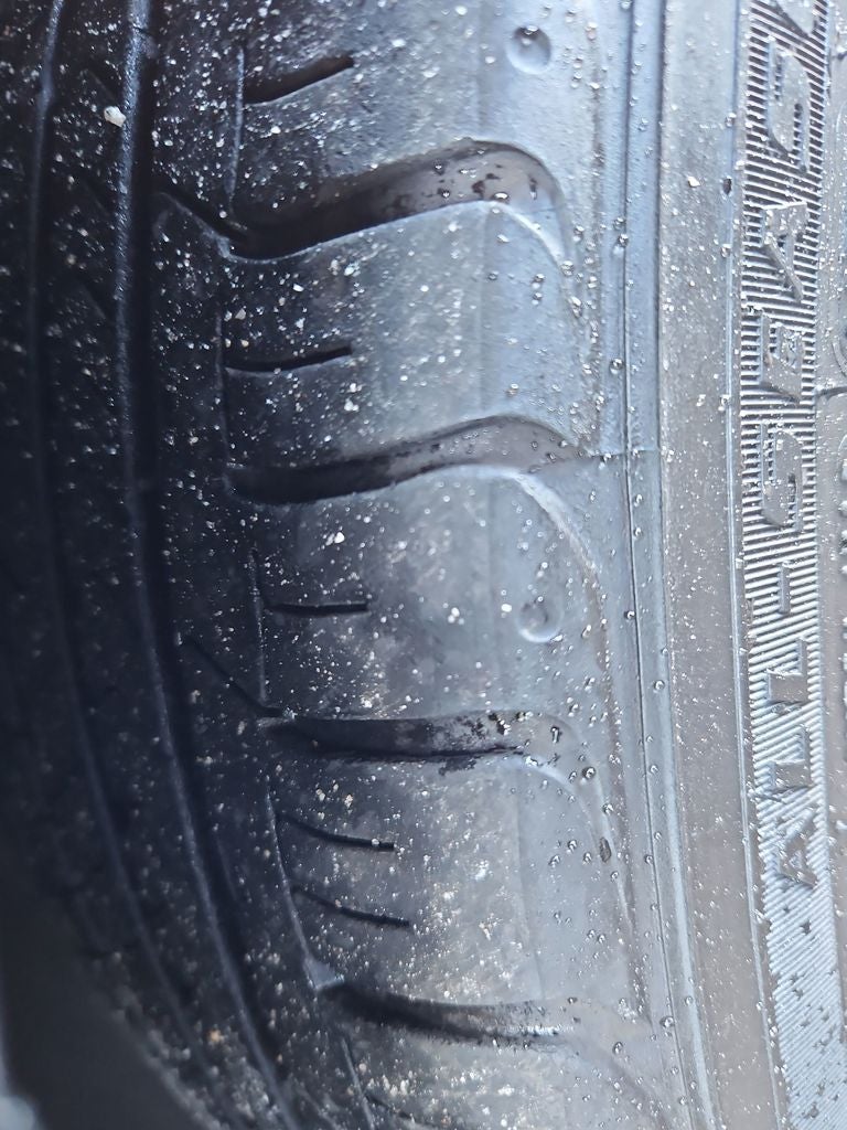 2023 Volvo S60 B5 Plus Dark Theme