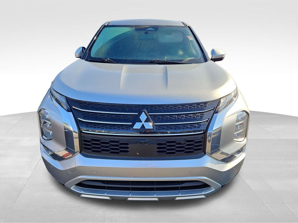 2024 Mitsubishi Outlander SE Black Edition w/Pano Roof