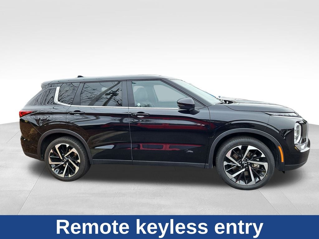 2024 Mitsubishi Outlander SE Black Edition
