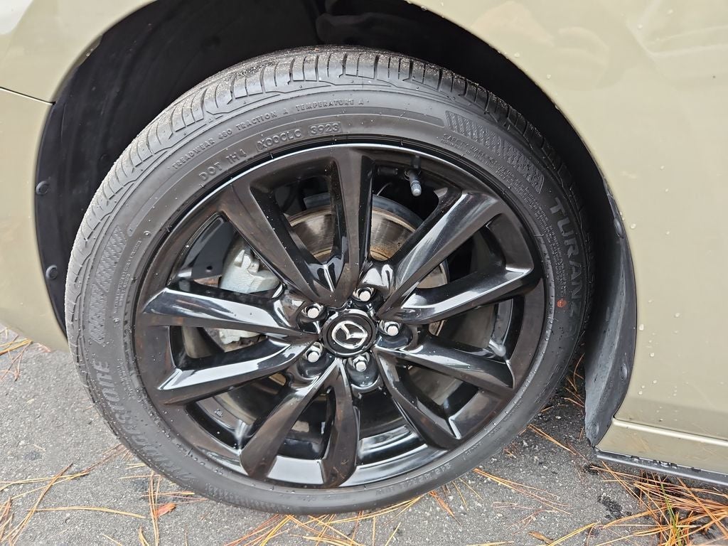 2024 Mazda Mazda3 2.5 Carbon Turbo