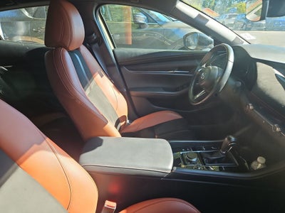 2024 Mazda Mazda3 2.5 Carbon Turbo