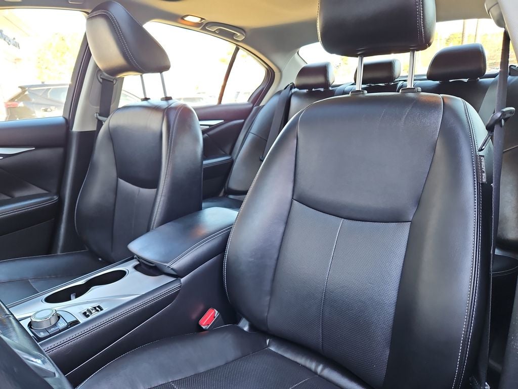 2022 INFINITI Q50 LUXE w/ CARGO PCKG