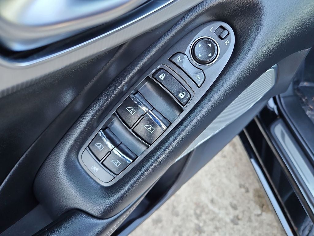 2022 INFINITI Q50 LUXE w/ CARGO PCKG