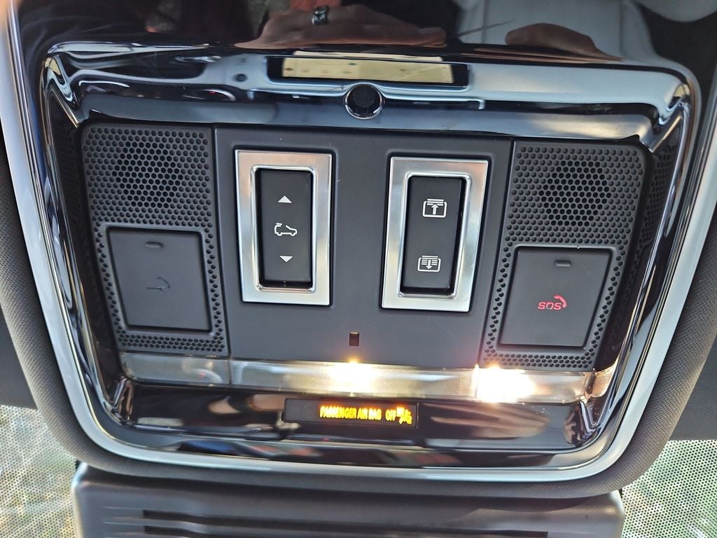 2023 Land Rover Range Rover Velar R-Dynamic S